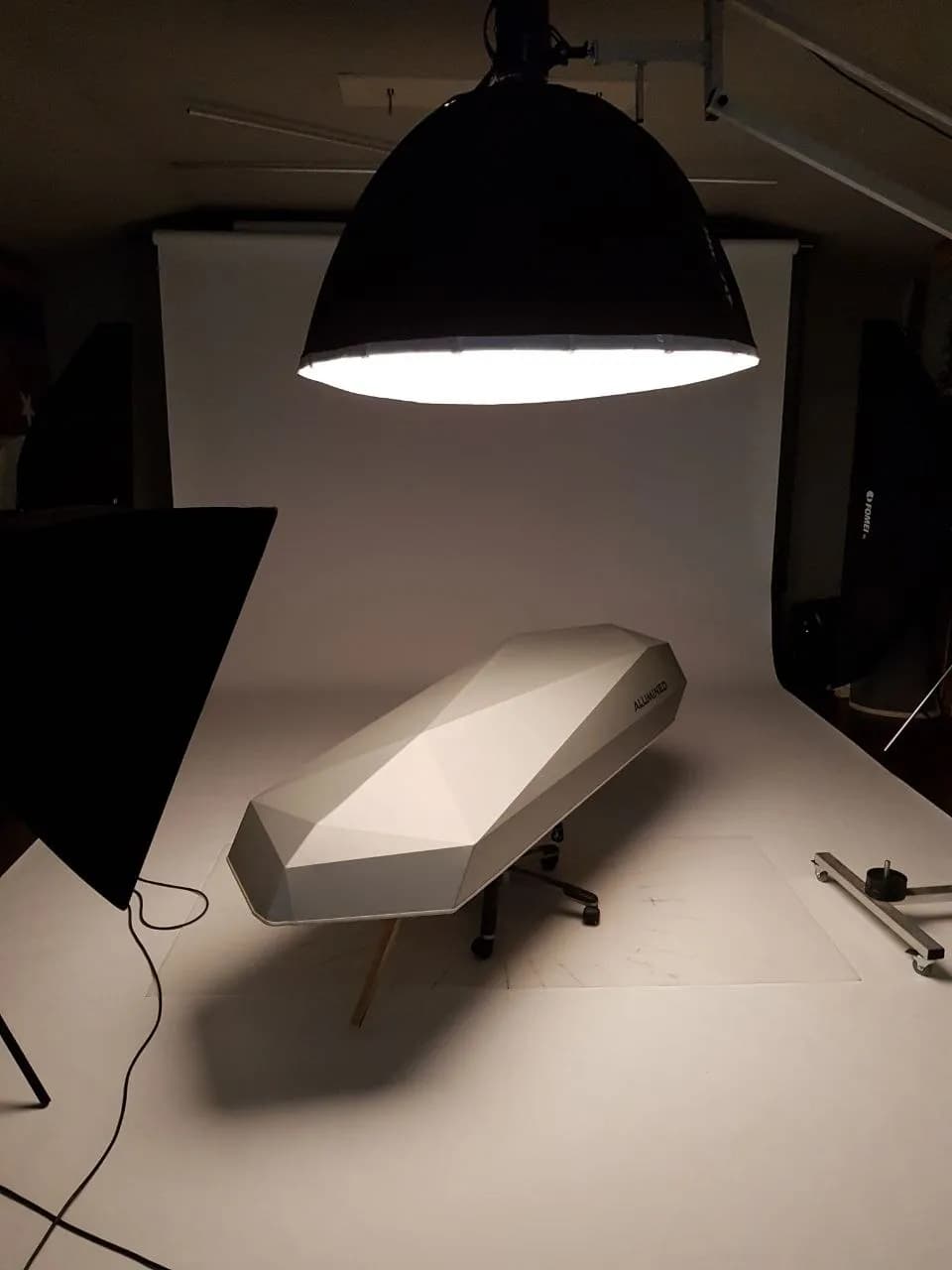 Alumined in photo studio