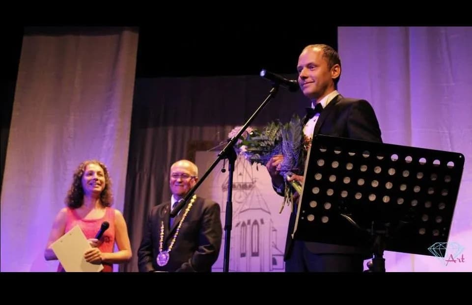 Juraj speaking at gala
