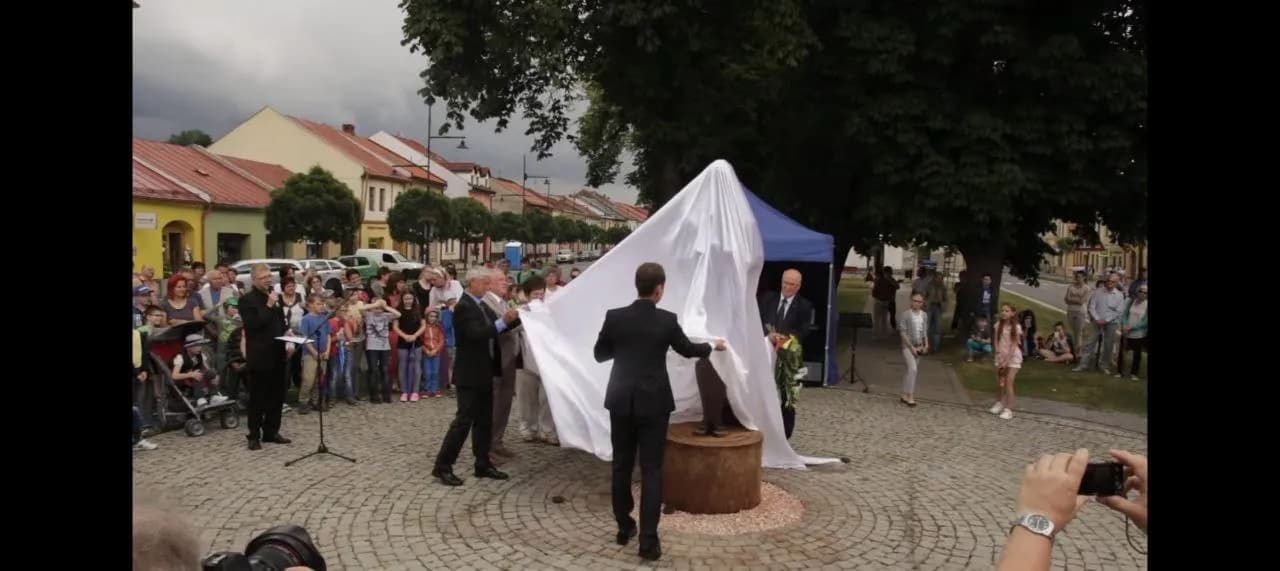 Oscar Statue unveiling ceremony
