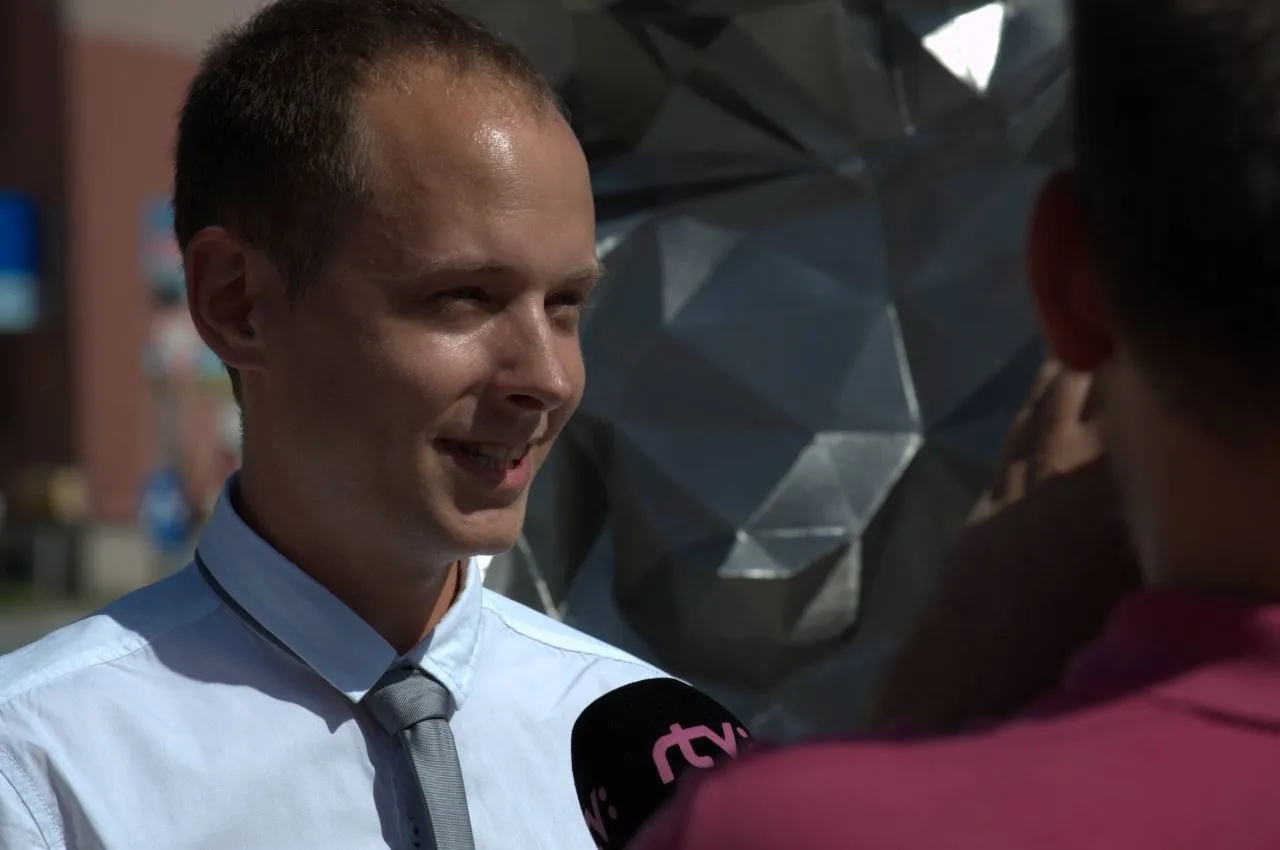 RTVS interview at chrome sculpture